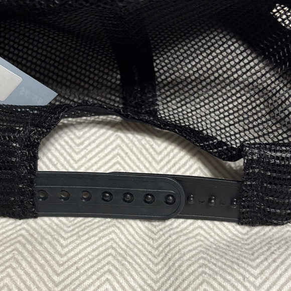 Black and Pink Aloha Trucker Hat - Picture 3 of 4